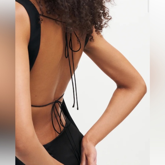Urban Outfitters Backless Satin Top - Picture 4 of 5